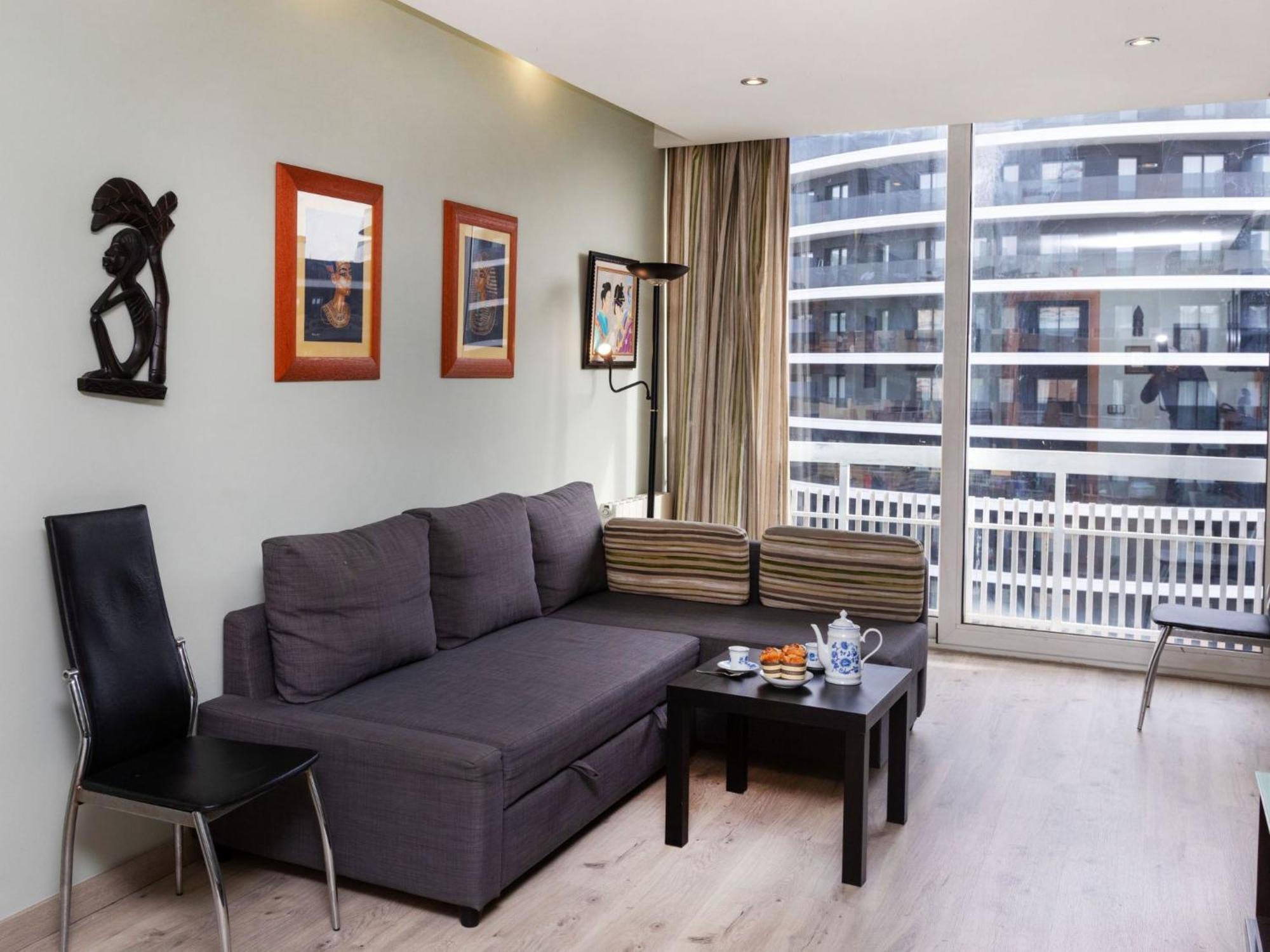 Apartment Sants-Montjuic Rambla Badal By Interhome バルセロナ エクステリア 写真